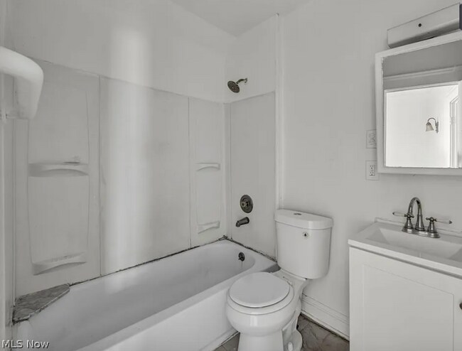 Building Photo - 3134 W 88th St