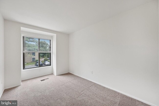 Building Photo - 9287 Chadburn Pl