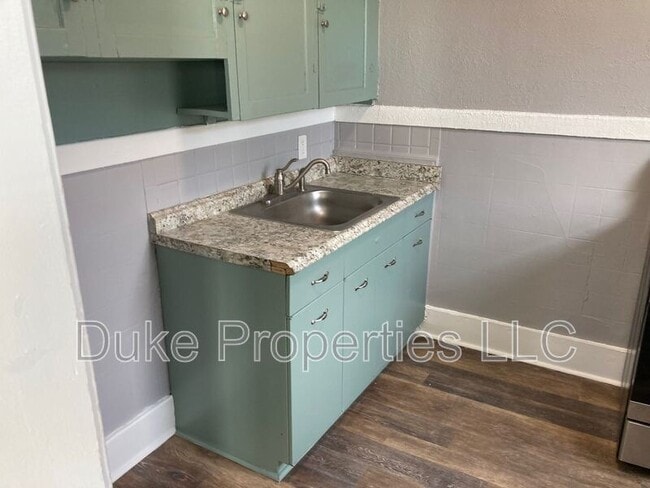 Building Photo - 5 Ernestine St