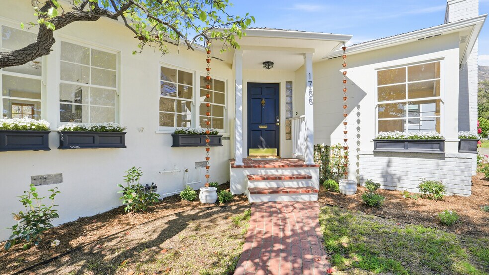 Building Photo - 1755 Craig Ave