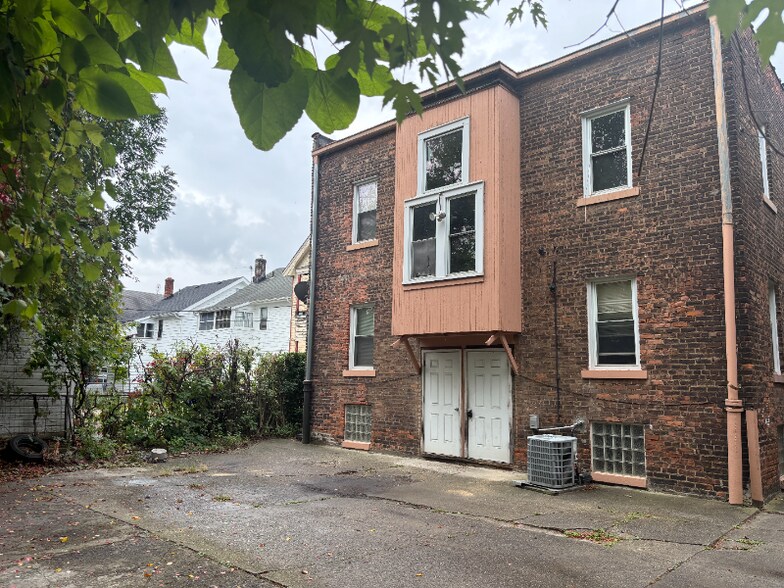 Building Photo - 971 E 143rd St