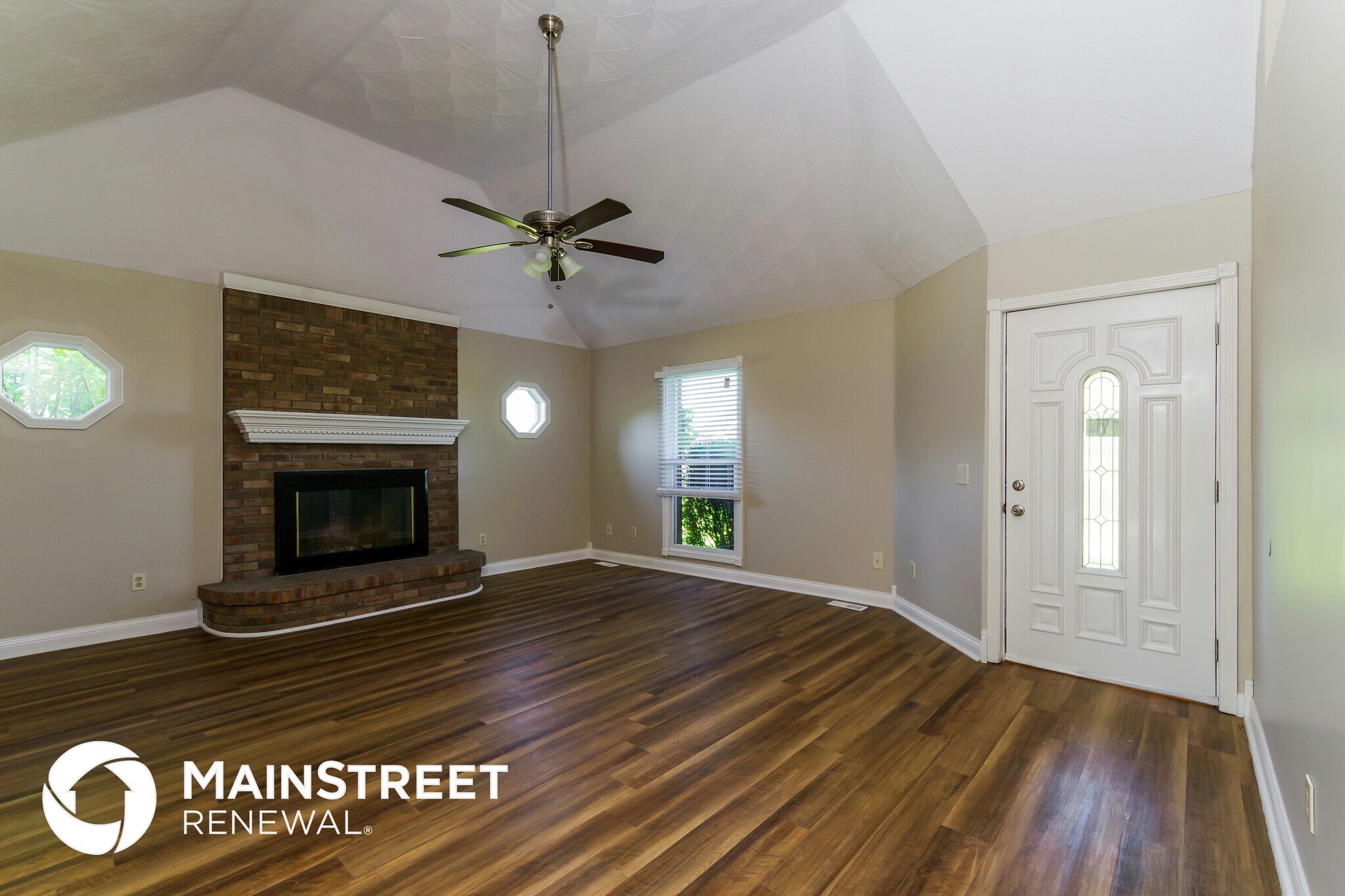 Building Photo - 300 Wava Dr