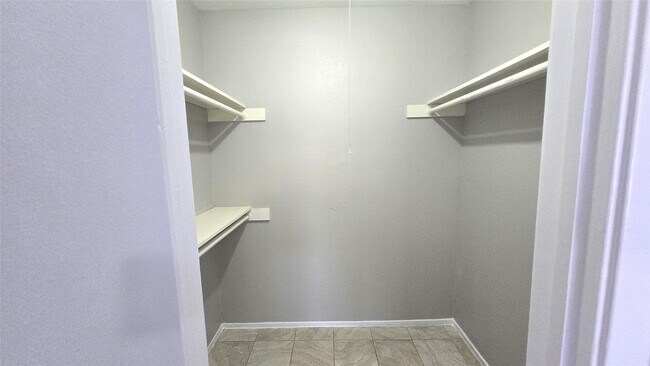 Building Photo - 6001 Reims Rd