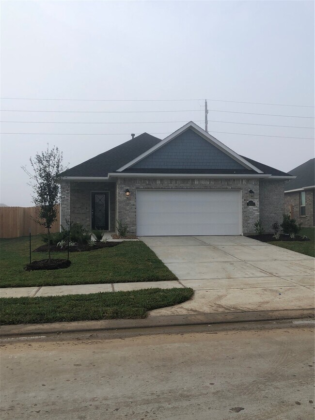 Building Photo - 31315 Conover Dr