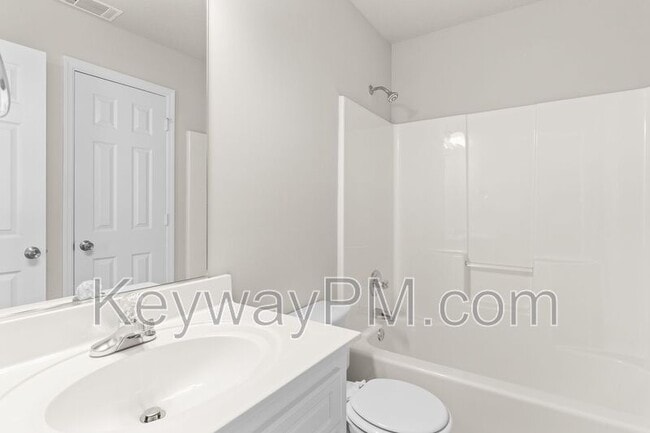 Building Photo - 710 Faircloth Ct