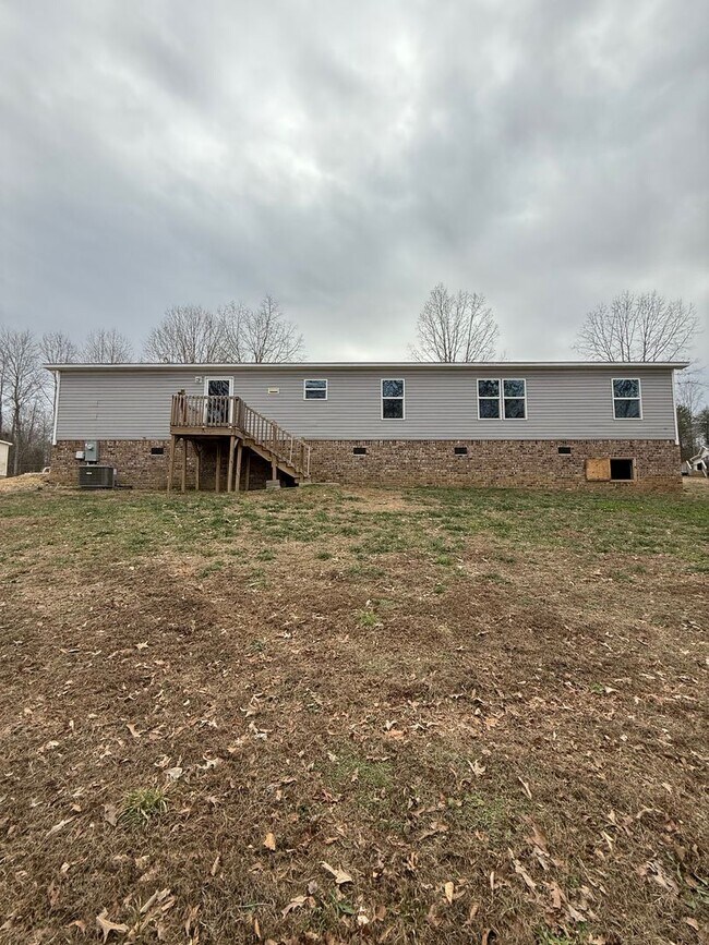 Building Photo - Doublewide Home For Rent in Iron Station NC with 4 Bedrooms, 2 Baths