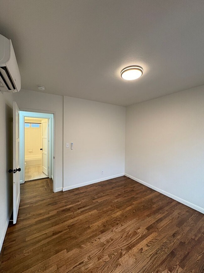 Building Photo - Live in Ballard - everything is new! 2 bed 2 bath