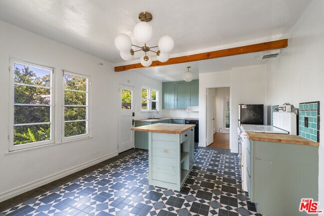 Building Photo - 4018 Berenice Ave
