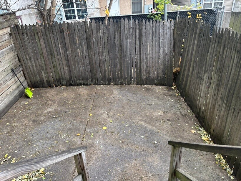 Building Photo - 1835 N Willington St