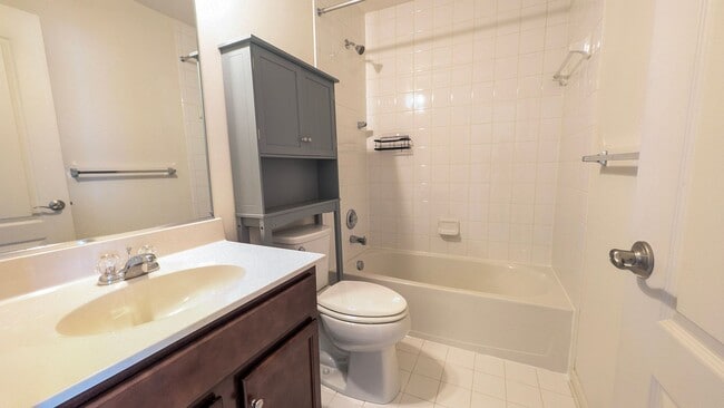 Building Photo - 1006 Windlass Glen Rd