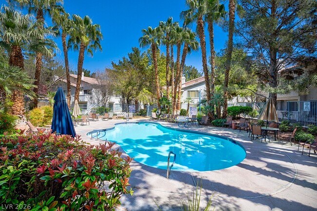 Building Photo - 3128 Tarpon