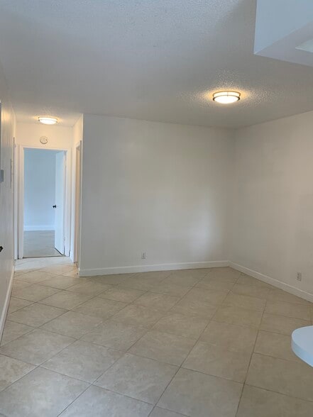 Building Photo - 1301 NW 12th Ave