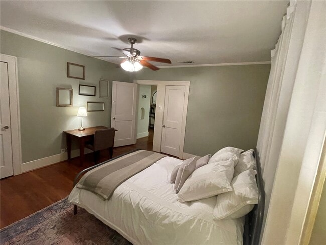 Building Photo - 1604 Castle Ct