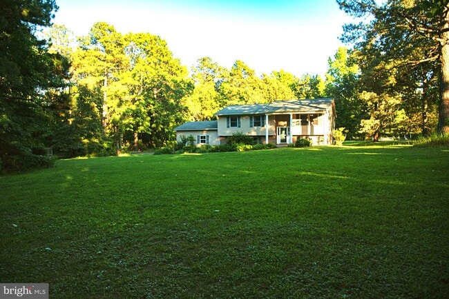 Building Photo - 43017 Fairgrounds Rd