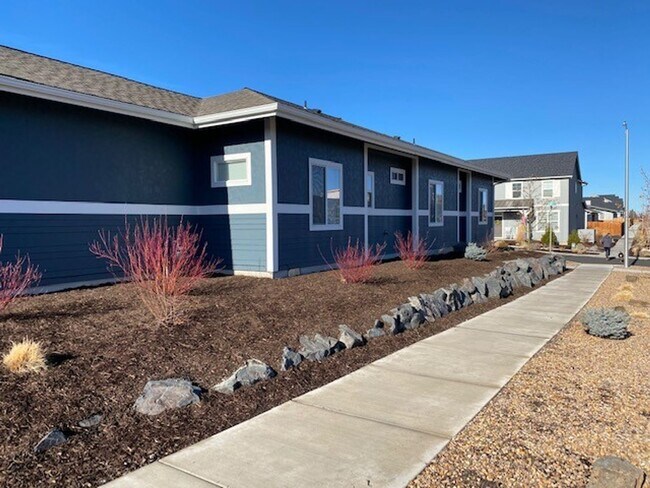 Building Photo - 20781 Kilbourne Loop