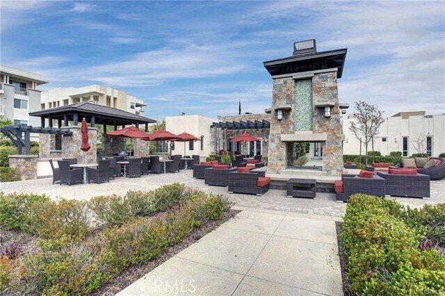 Building Photo - 5450 Strand