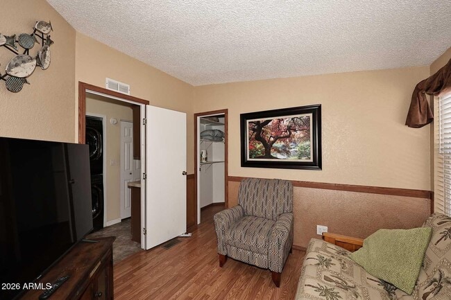 Building Photo - 6242 S Cypress Point Dr