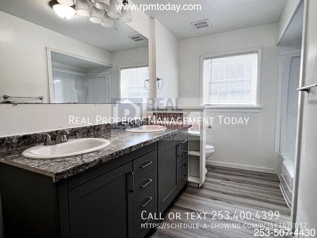 Building Photo - 2021 E 72nd St