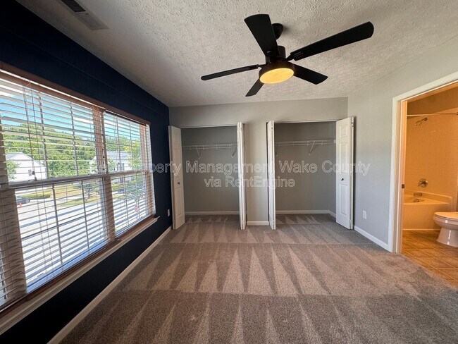 Building Photo - 5228 Big Bass Dr