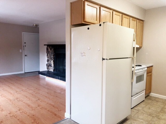 Building Photo - 2803 Aspen Dr