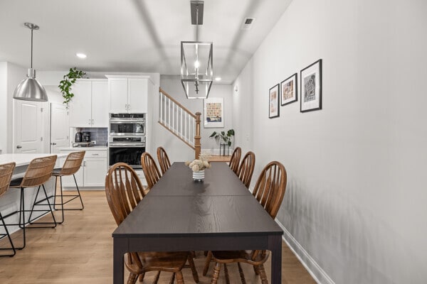 Building Photo - 1124 Drummond Ave