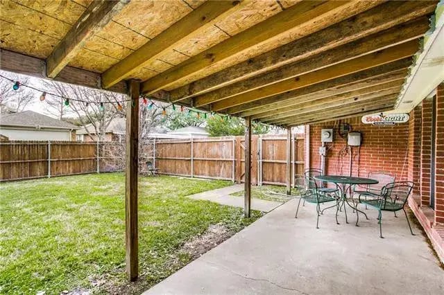 Building Photo - 2504 Heatherdale Dr