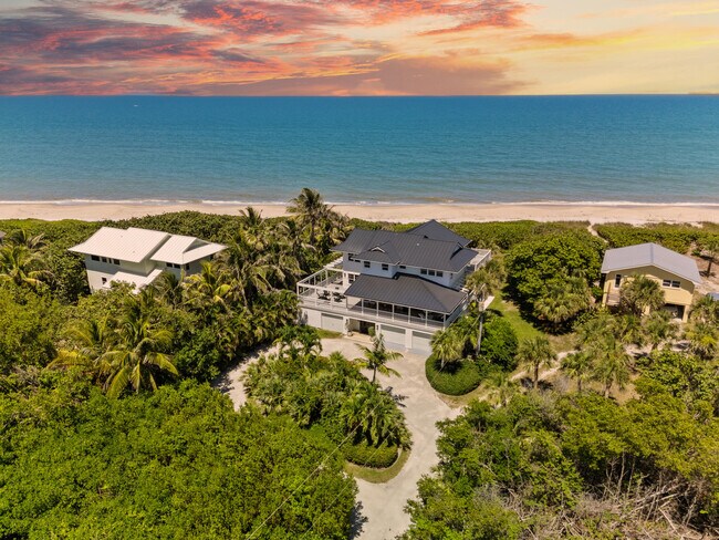 Building Photo - 12376 Jimmy Buffett Mem Hwy