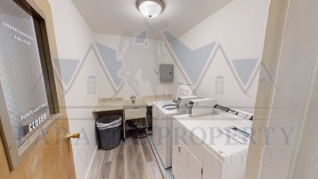 Building Photo - Springbrook Apartments