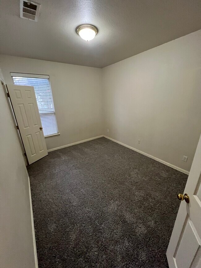Building Photo - Rare Opportunity- 3-Bedroom Home in Gated ...
