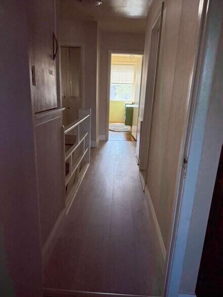 Building Photo - 114 E Colonial St