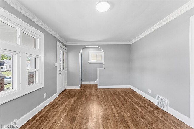 Building Photo - 3790 W 116th St