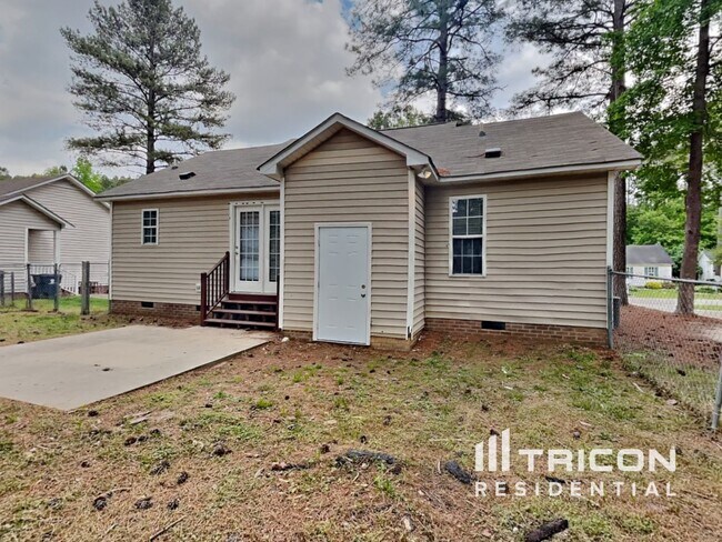 Building Photo - 5945 Presentation St