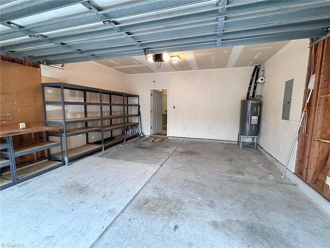 Building Photo - 7807 Braefield Dr