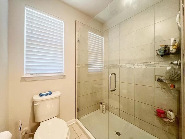 Building Photo - 100 Lilywood Ct