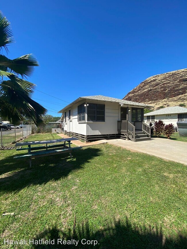 Building Photo - 2 br, 1 bath House - 87-035 A Paakea Road