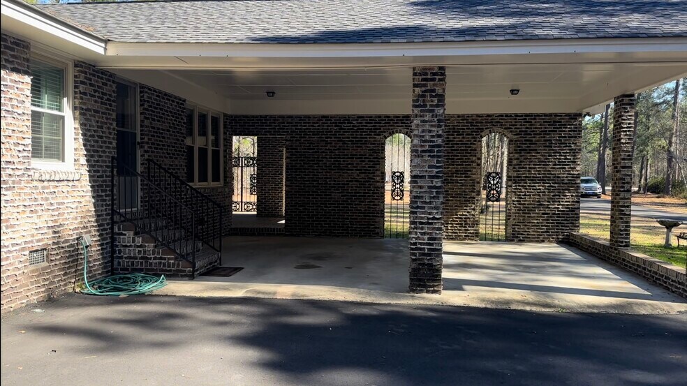 Building Photo - 3262 Hughes Gasque Rd