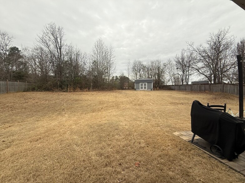 Building Photo - 121 Wild Hickory Cir