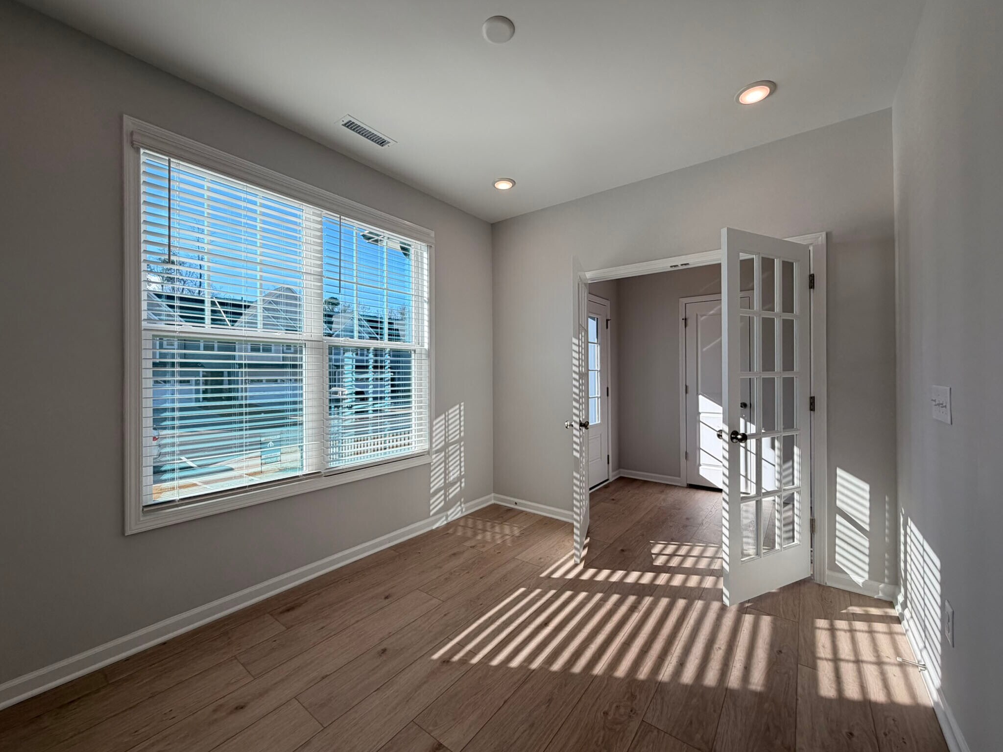 Building Photo - 2459 Englemann Dr