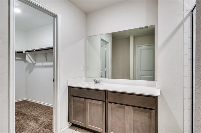 Building Photo - 208 Cultivator Ct