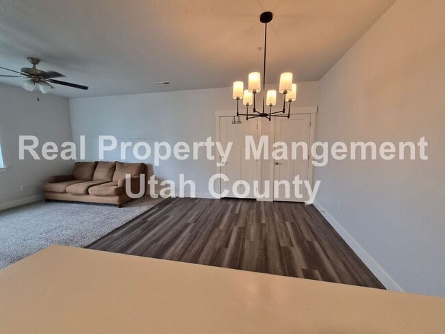 Building Photo - 3323 Hardman Way