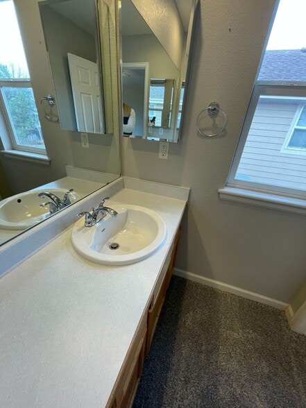 Building Photo - 11942 Eudora Dr