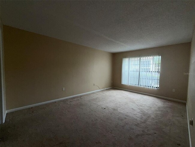 Building Photo - 3380 Crystal Ct E
