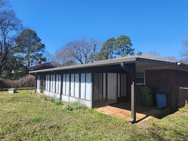 Building Photo - 2814 Ashley Ave