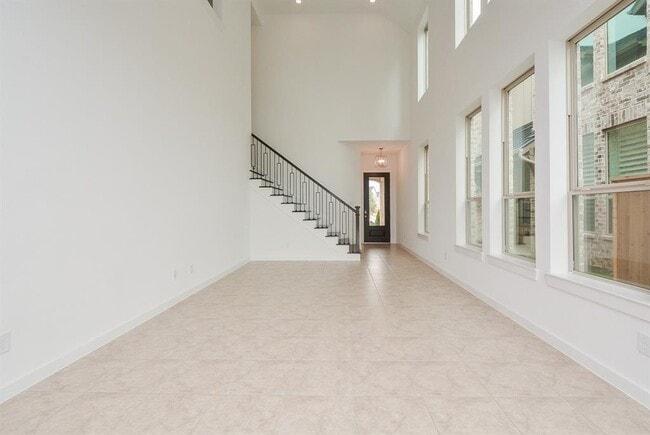 Building Photo - 6551 Scarlet Pond Ln