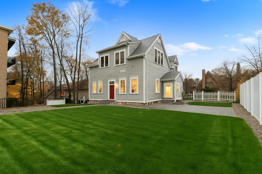 Primary Photo - 14 Newell Rd