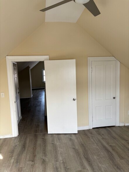 Building Photo - 17 Pearl St