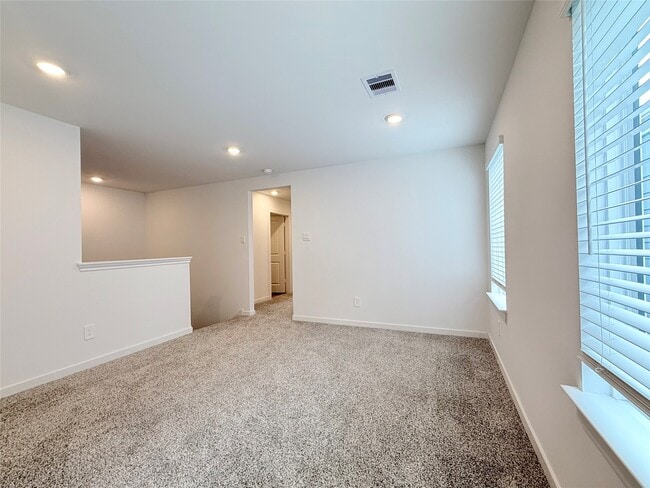 Building Photo - 28214 Meadowlark Sky Dr