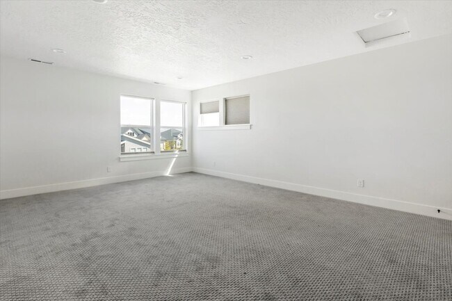 Building Photo - 8283 W Shams Ln