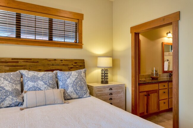 Building Photo - 18701 Natures Way