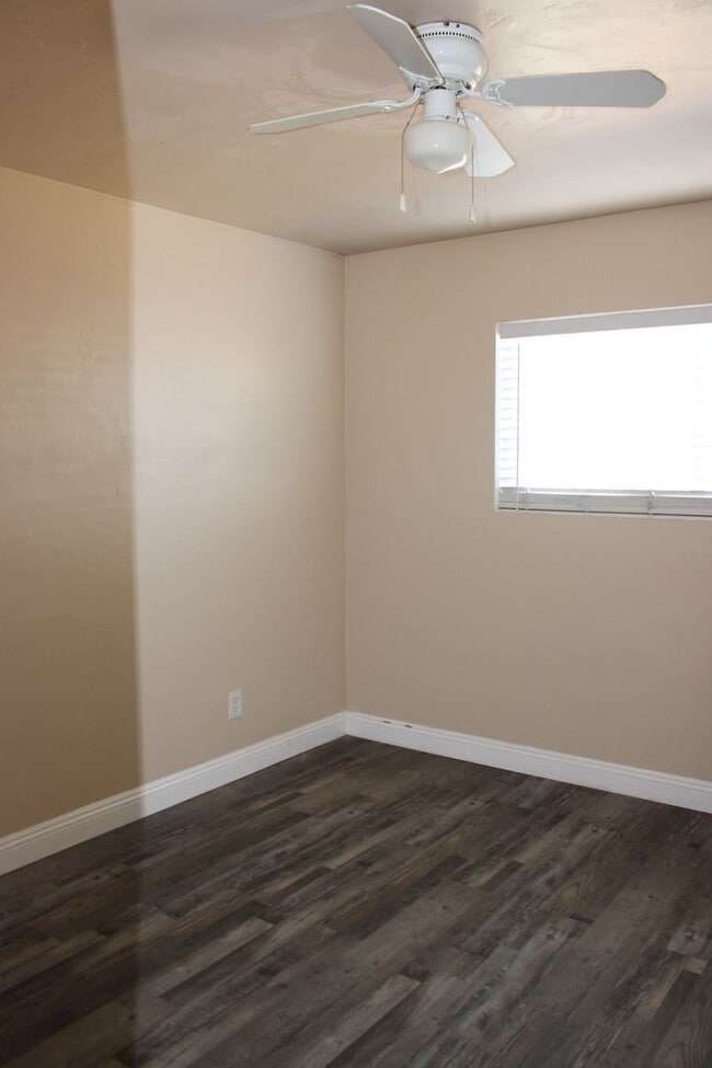 Building Photo - 1013-1013 12th St